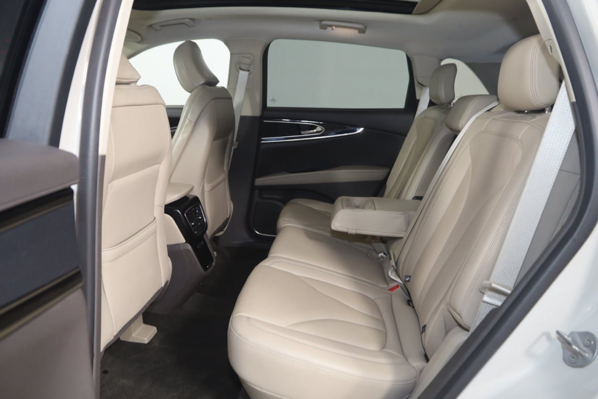 Used 2023 Lincoln Nautilus Reserve AWD/4WD image 47