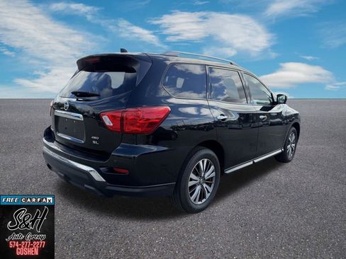 Used 2019 Nissan Pathfinder SL image 8