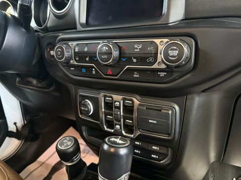 Used 2022 Jeep Wrangler Unlimited Sahara 4xe w/ Cold Weather Group image 26