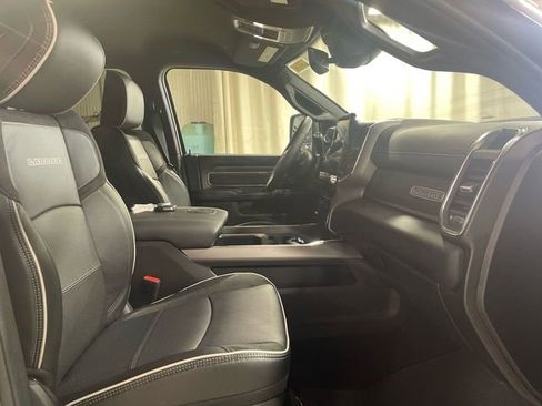 New 2026 RAM 2500 Laramie AWD/4WD image 24