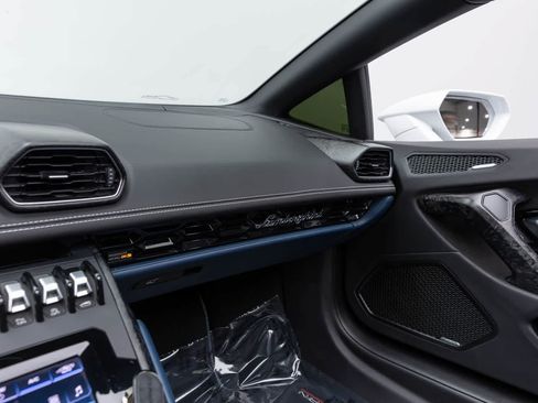 Used 2020 Lamborghini Huracan EVO AWD/4WD image 38