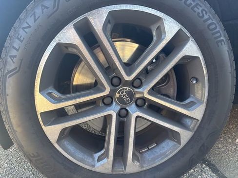 Certified 2025 Audi Q5 Premium w/ Premium Plus AWD/4WD image 3