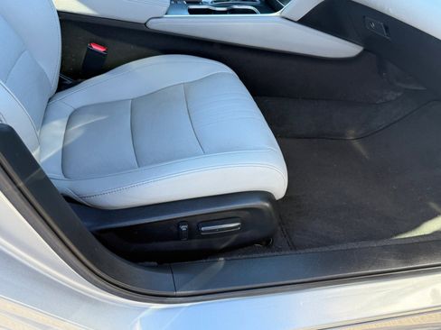 Used 2019 Honda Accord EX-L image 12