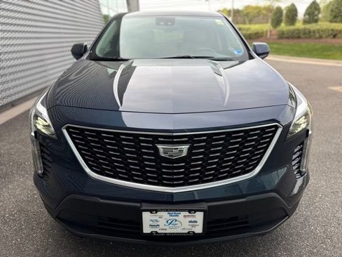 Used 2022 Cadillac XT4 Luxury w/ Cold Weather Package image 7