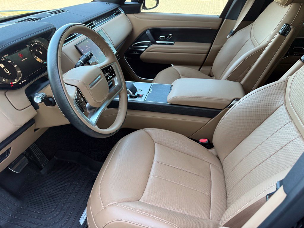 Used 2026 Land Rover Range Rover SE AWD/4WD image 8