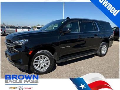 Used 2022 Chevrolet Suburban LT w/ Luxury Package