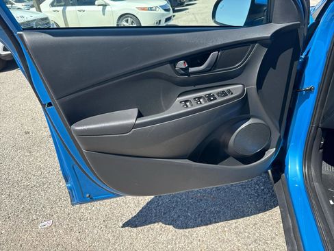 Used 2020 Hyundai Kona SEL FWD image 11