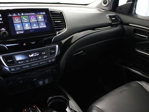 Used 2022 Honda Pilot Touring image 15