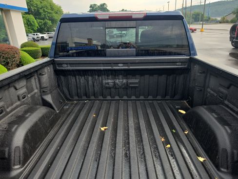 Used 2019 GMC Sierra 1500 SLT w/ SLT Premium Package AWD/4WD image 5