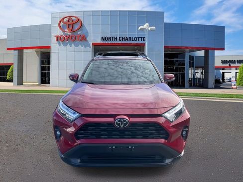 Used 2023 Toyota RAV4 XLE Premium image 5