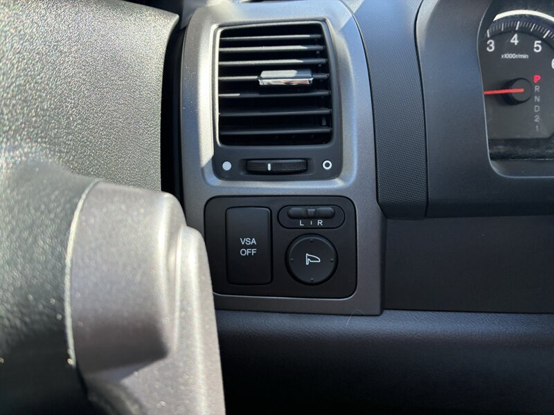 Used 2008 Honda CR-V LX image 16