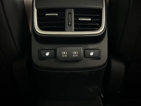 Used 2021 Subaru Outback Touring AWD/4WD image 31