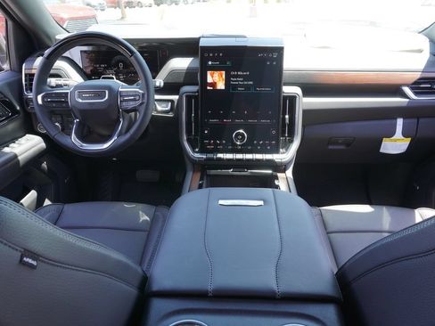 New 2026 GMC Yukon Denali w/ Denali Reserve Package AWD/4WD image 13
