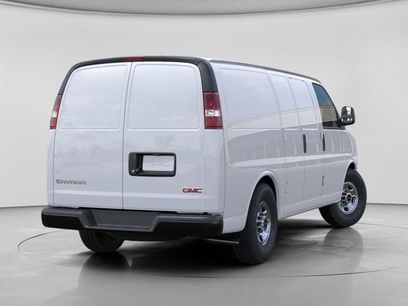 New 2026 GMC Savana 2500