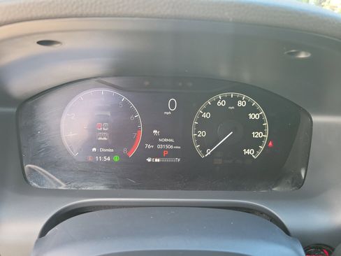 Used 2025 Honda HR-V Sport image 13