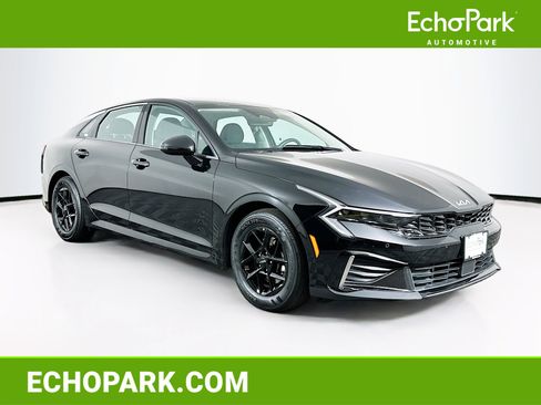 Used 2025 Kia K5 LXS FWD image 1