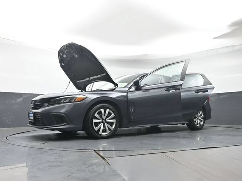 Used 2023 Honda Civic LX image 42