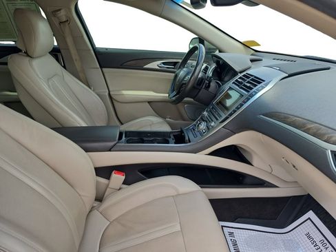 Used 2019 Lincoln MKZ Reserve w/ Luxury Package FWD image 18