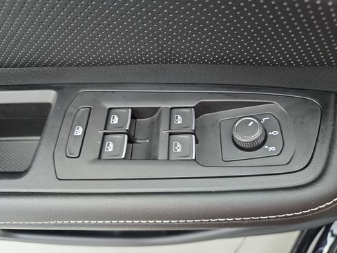 Certified 2024 Volkswagen Atlas Cross Sport SE AWD/4WD image 28