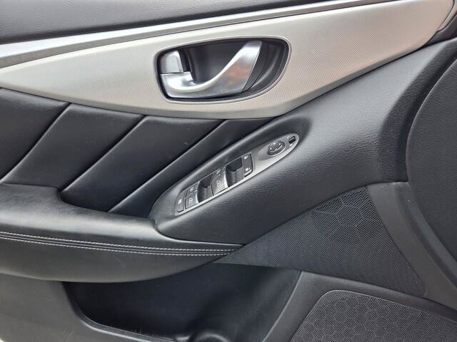 Used 2021 INFINITI Q50 Luxe RWD image 16