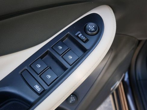 Used 2020 Buick Envision Premium w/ Driver Confidence Package AWD/4WD image 21