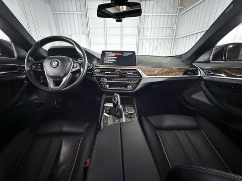 Used 2017 BMW 540i xDrive image 49