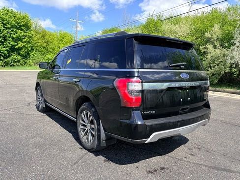 Used 2018 Ford Expedition Limited w/ Equipment Group 301A AWD/4WD image 3