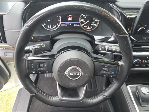 Used 2022 Nissan Pathfinder SL w/ SL Premium Package FWD image 4