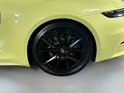 New 2026 Porsche 911 Carrera T RWD image 30