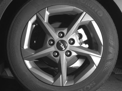 Used 2025 Kia K4 LXS image 14