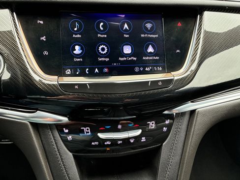 Used 2023 Cadillac XT6 Sport w/ Technology Package image 37