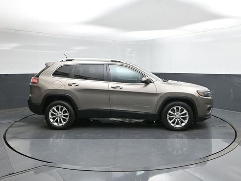 Used 2019 Jeep Cherokee Latitude w/ Popular Appearance Group FWD image 15