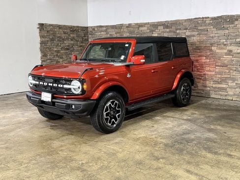 Used 2022 Ford Bronco Outer Banks image 5