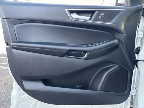 Used 2021 Ford Edge SEL w/ Convenience Package image 40