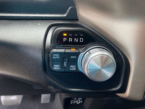 Used 2019 RAM 1500 Laramie image 12