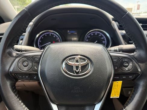 Used 2019 Toyota Camry SE FWD image 32