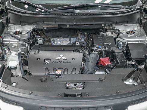 Used 2024 Mitsubishi Outlander Sport ES image 14