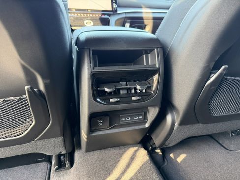 New 2026 Jeep Grand Cherokee Altitude AWD/4WD image 13