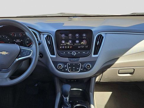 Used 2024 Chevrolet Malibu LT image 14