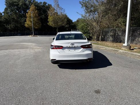 Used 2023 Toyota Camry LE image 6