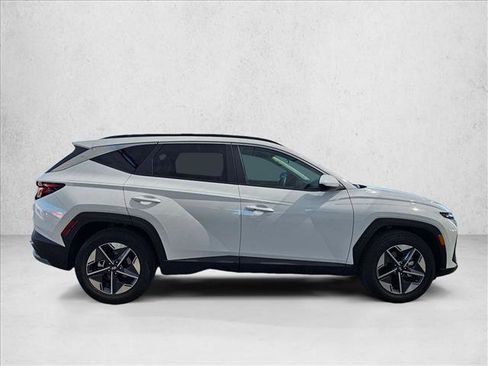 Certified 2026 Hyundai Tucson SEL FWD image 4