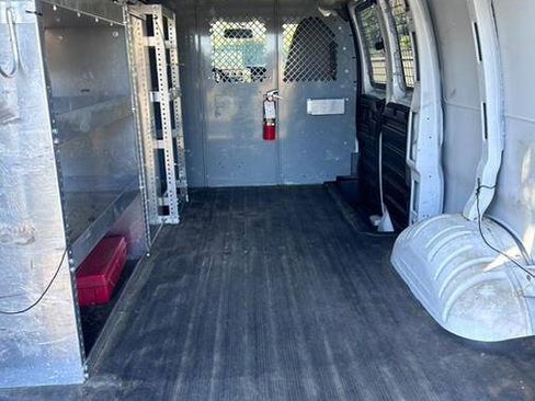 Used 2013 Chevrolet Express 1500 image 15