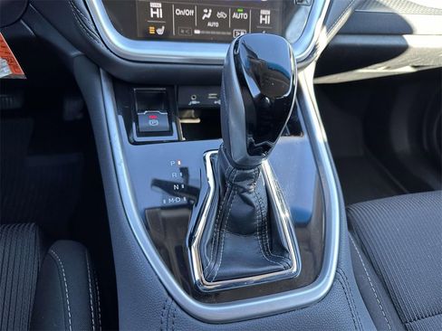 Used 2022 Subaru Legacy Premium image 7