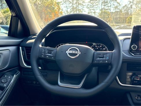 New 2026 Nissan Rogue SV image 18