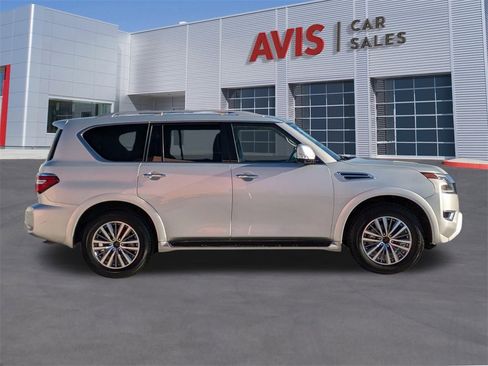 Used 2024 Nissan Armada SL image 5
