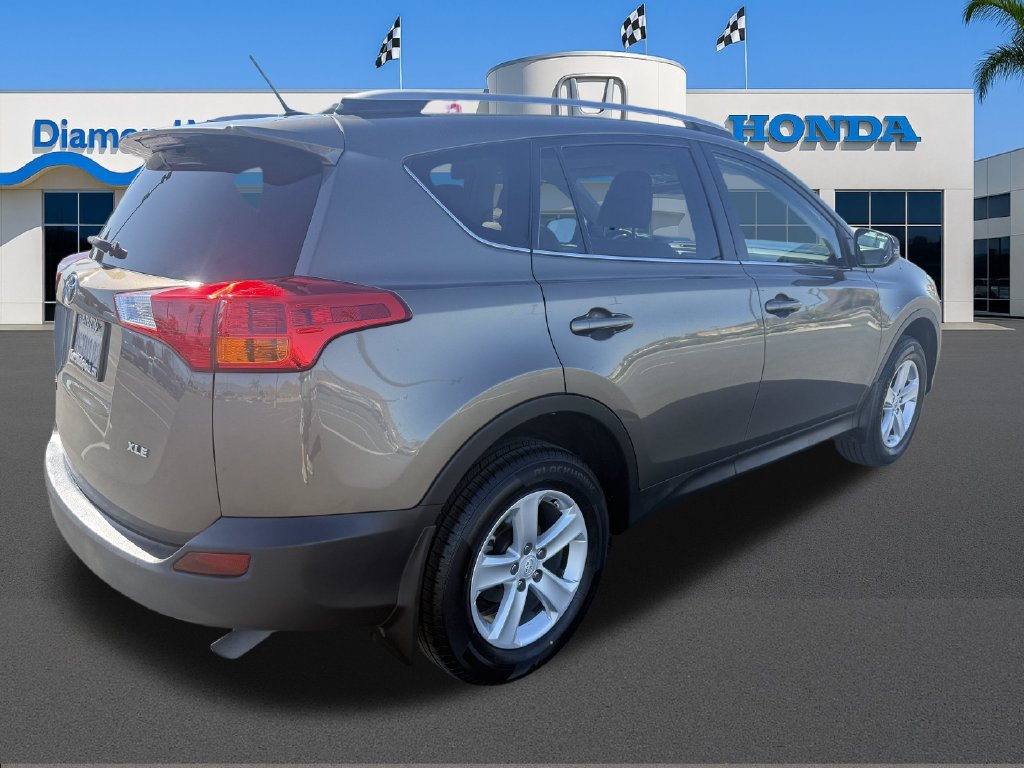 Used 2014 Toyota RAV4 XLE FWD image 8