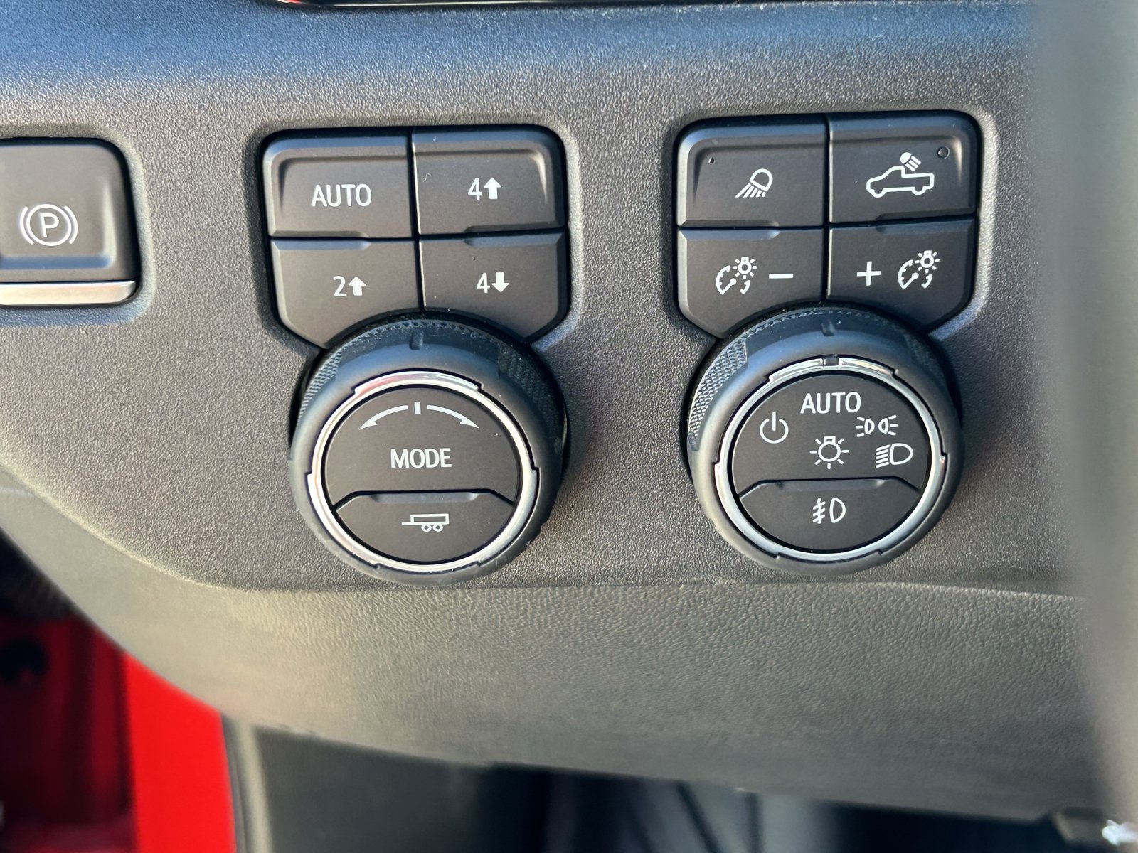 Certified 2023 Chevrolet Silverado 1500 LT Trail Boss w/ LT Trail Boss Premium Package AWD/4WD image 19