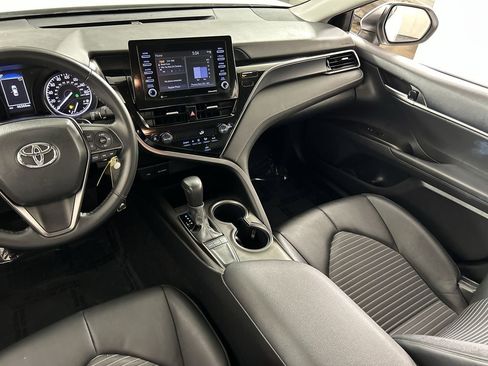 Used 2024 Toyota Camry SE image 23