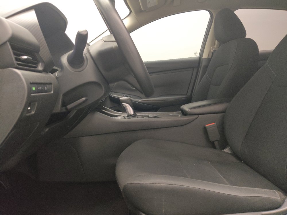 Used 2024 Nissan Sentra S FWD image 17