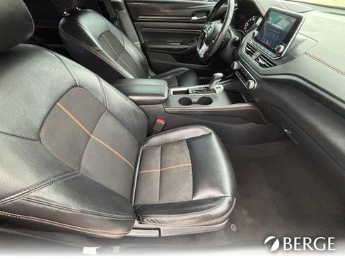 Used 2021 Nissan Altima 2.5 SR image 12